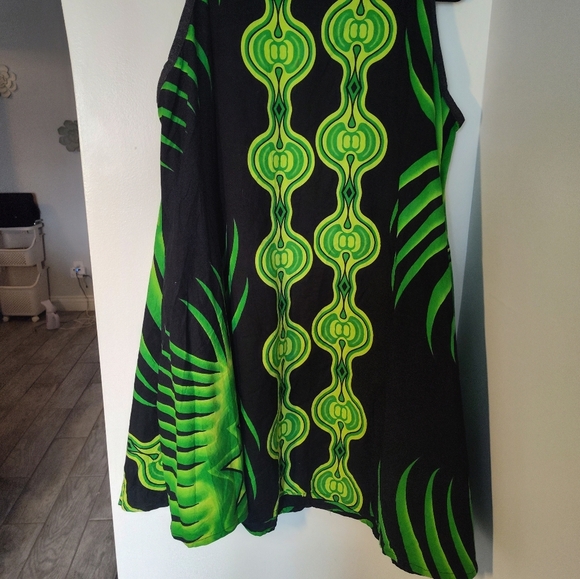 Plus Size Vibrant Green and Black Women's Dress #309 - Picture 4 of 4
